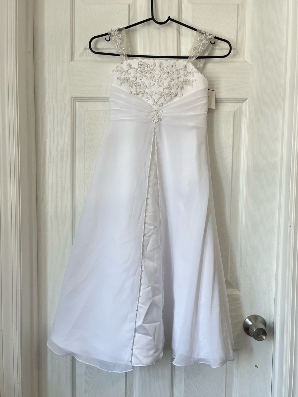David bridal White Beaded floral A-Line Girl maxi Dress size 6